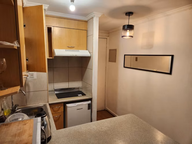 Ideal Inversionista | Estudio 25 m² a 100 m Metro Santa Ana