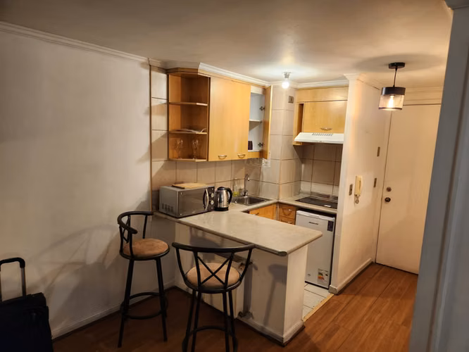 Oportunidad Santiago Centro | Estudio 25 m² | Metro Santa Ana - Imagen 2