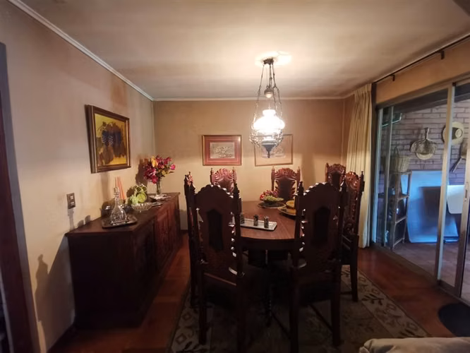 Vende casa sector Avenida Alemania