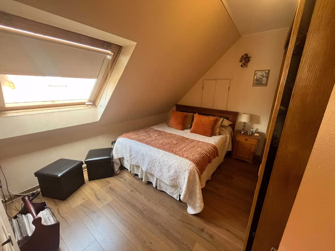 HERMOSA CASA EN VENTA PEÑALOLÉN 5D+3B  (181272) - Imagen 19