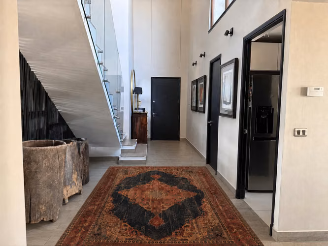 PENTHOUSE DÚPLEX DE LUJO EN ARRIENDO – PARQUE ESPOZ, VITACURA - Imagen 2