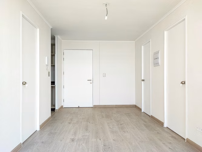 Av. El Parrón 103 (1 Est ) [1076-3]
