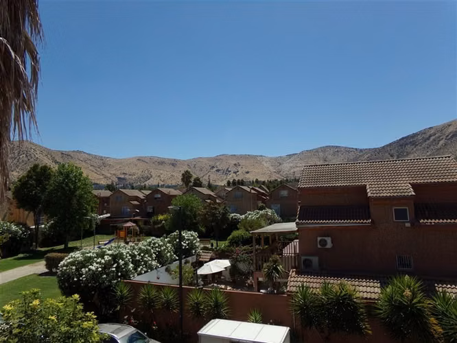 Casa en venta de 4 dorm. en Huechuraba - Imagen 10