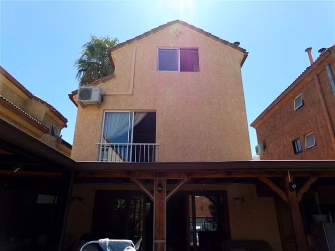 Casa en venta de 4 dorm. en Huechuraba - Imagen 3