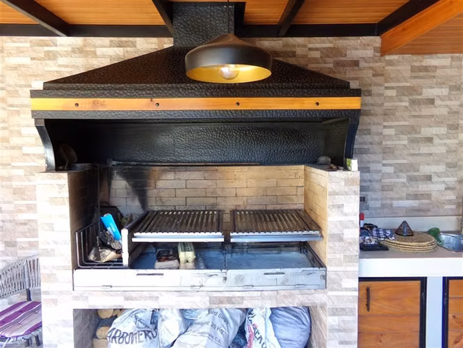 Casa en venta de 4 dorm. en Huechuraba - Imagen 4