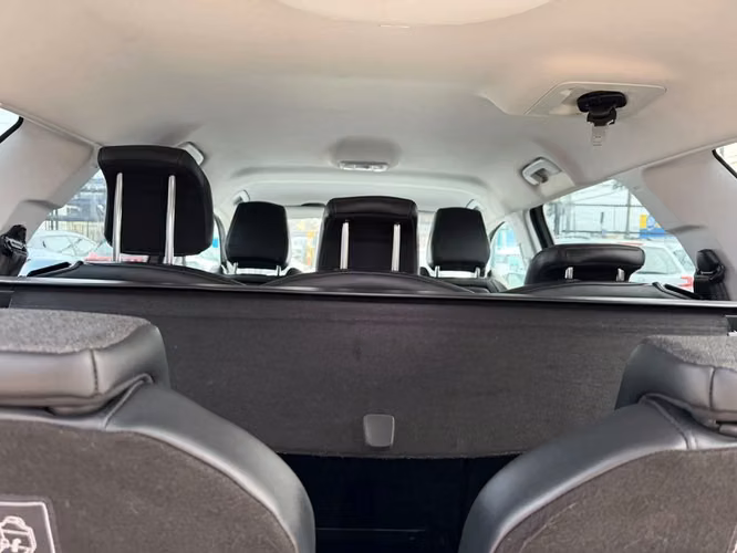 PEUGEOT 5008 2020 - Imagen 11