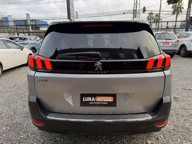 PEUGEOT 5008 2020 - Imagen 6