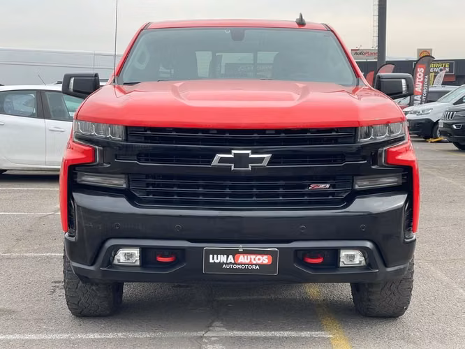 CHEVROLET SILVERADO 2019 - Imagen 2