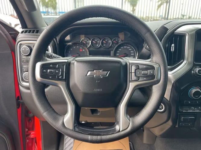CHEVROLET SILVERADO 2019 - Imagen 10