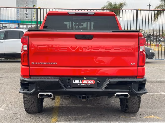CHEVROLET SILVERADO 2019 - Imagen 5