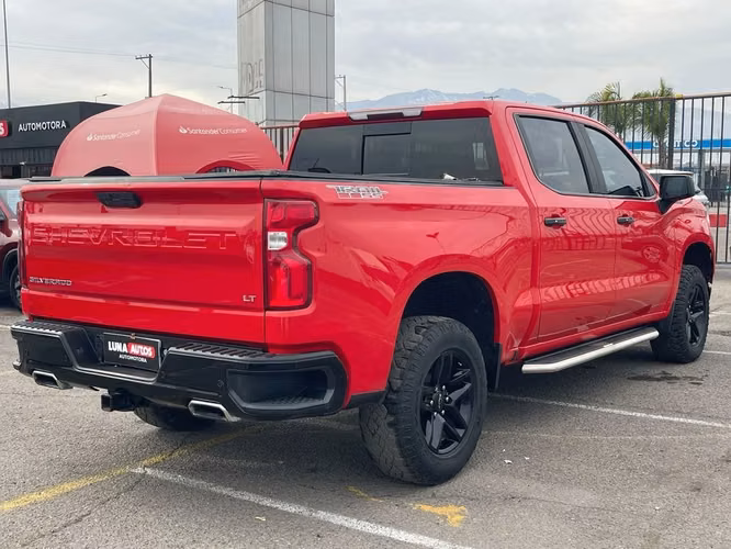 CHEVROLET SILVERADO 2019 - Imagen 6