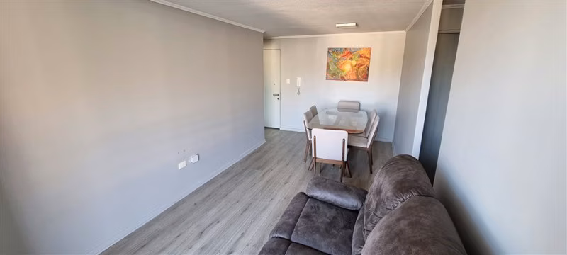 Depto en arriendo 3 dorm y 2 baños - Estacionamiento - Imagen 2