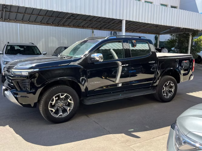 Chevrolet Colorado 2.8TD LTZ AT 4WD S 2025 - Imagen 3