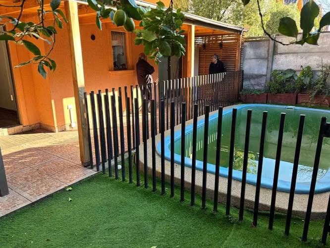 Amplia Casa con Excelente Conectividad (181312)
