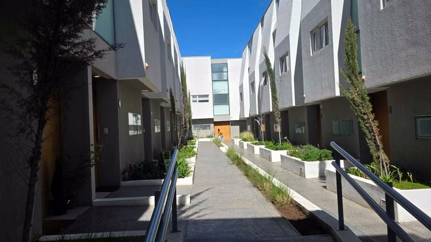 Townhouse en venta Plazoleta Tres/Peñalolen (181314)