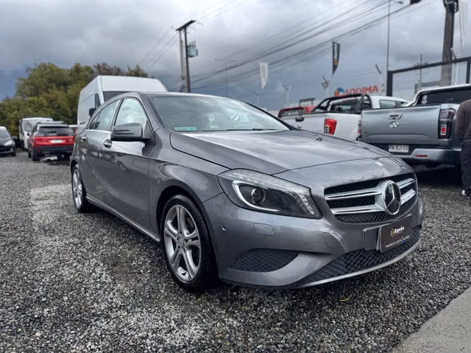 MERCEDES BENZ  A180 2015 - Imagen 3
