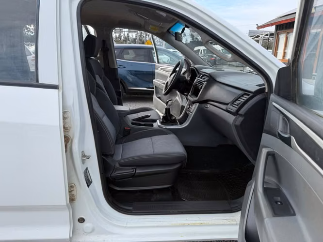 MAXUS T60 4X2 DX 2.8 DIESEL MT6 2022 - Imagen 14
