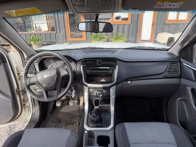 MAXUS T60 4X2 DX 2.8 DIESEL MT6 2022 - Imagen 19