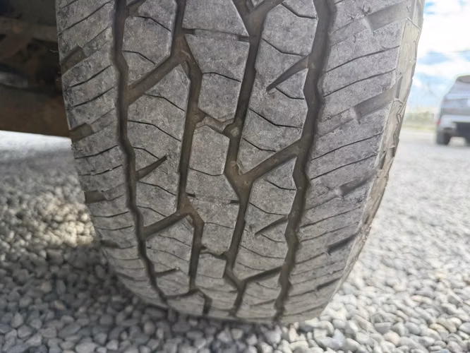 MAXUS T60 4X2 DX 2.8 DIESEL MT6 2022 - Imagen 12