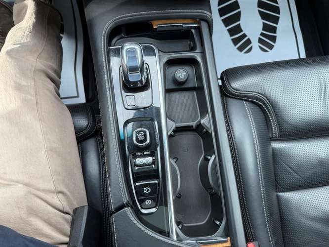 VOLVO XC90 T8 2.0 AUT HIBRIDO 4X4 2019