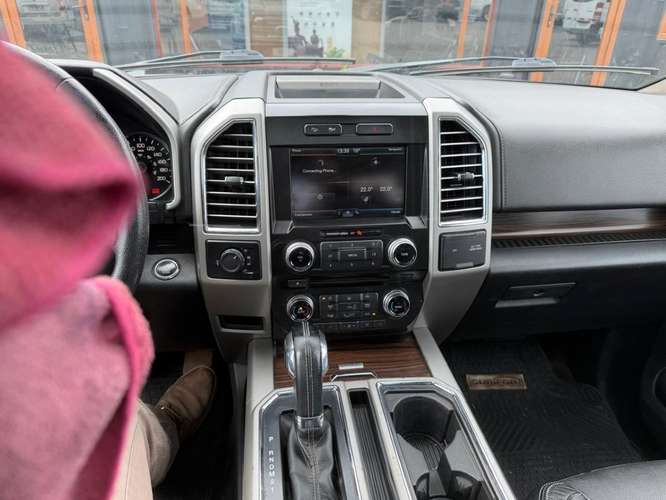 FORD F-150 LARIAT LUXURY 5.0 4X4 AT 2016