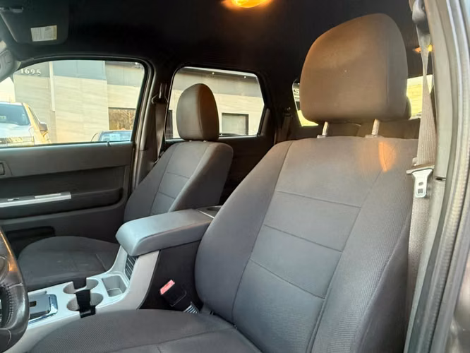 FORD ESCAPE XLT 2.5 AUT 2010 - Imagen 14