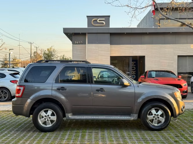 FORD ESCAPE XLT 2.5 AUT 2010 - Imagen 6