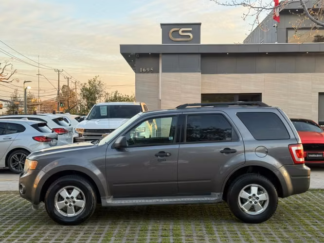 FORD ESCAPE XLT 2.5 AUT 2010 - Imagen 2