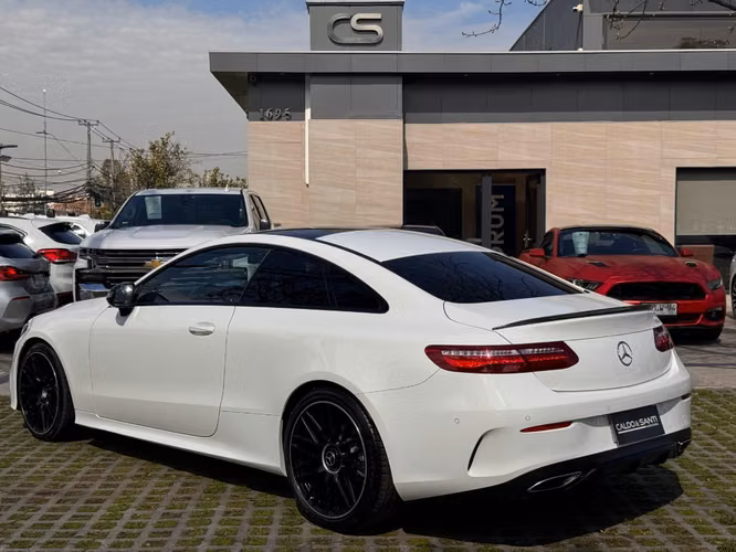 MERCEDES-BENZ E200 COUPE 2.0 AUT CGI 4X2 2019 - Imagen 3