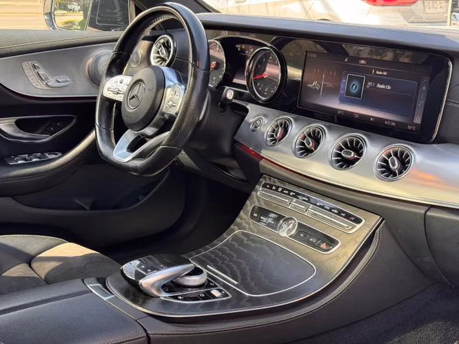 MERCEDES-BENZ E200 COUPE 2.0 AUT CGI 4X2 2019 - Imagen 13