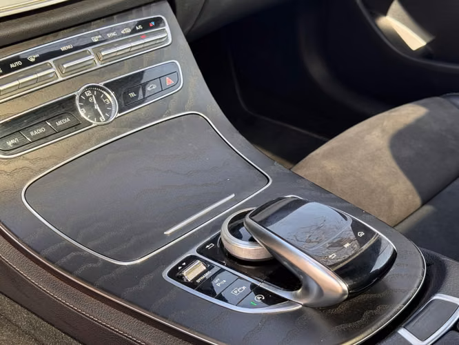 MERCEDES-BENZ E200 COUPE 2.0 AUT CGI 4X2 2019 - Imagen 12