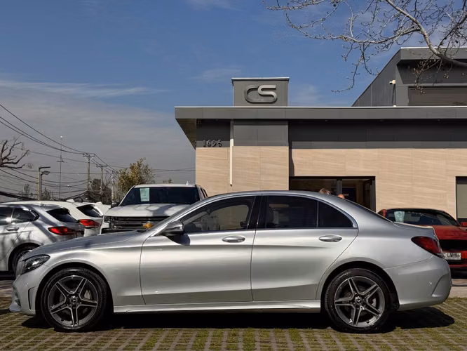 MERCEDES-BENZ C200 SEDAN 2.0 AT LOOK AMG 2021
