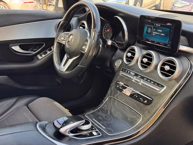 MERCEDES-BENZ C200 SEDAN 2.0 AT LOOK AMG 2021