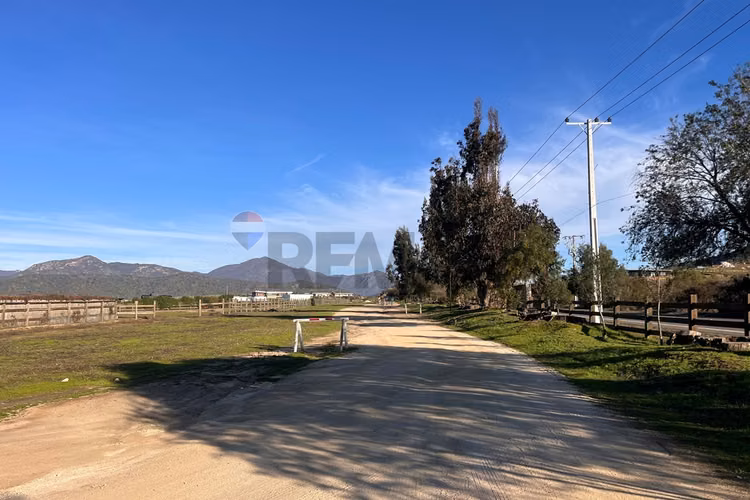 Se vende parcela en condominio en casablanca