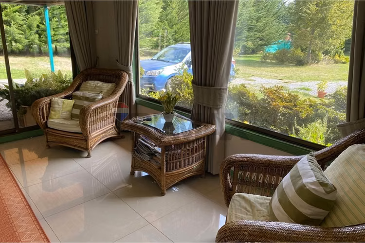 Casa impecable de 4d + 4b entre villarrica y pucón - Imagen 9