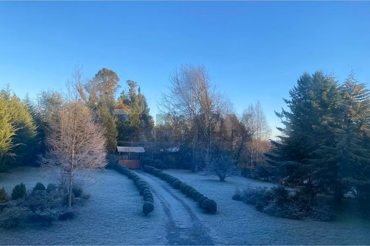 Casa impecable de 4d + 4b entre villarrica y pucón - Imagen 17