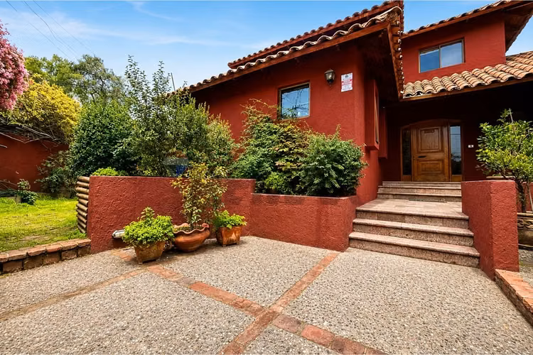 San carlos de apoquindo 5d+ 4b+ estar+ servicios