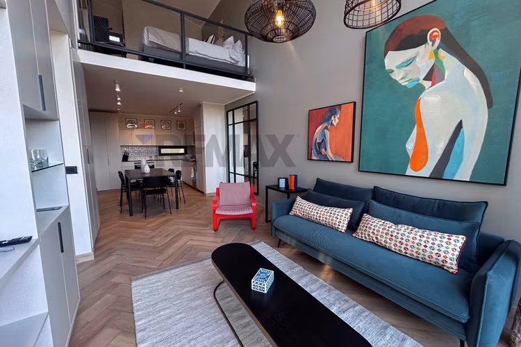Casa doble altura 2d/2,5b