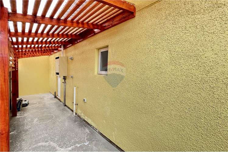 Casa en barrio nuevo - machalí