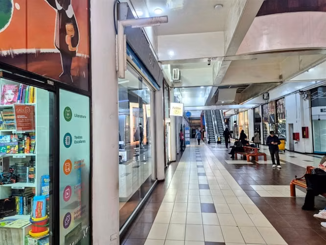 LOCAL COMERCIAL Galería Plaza Lyon - Imagen 10