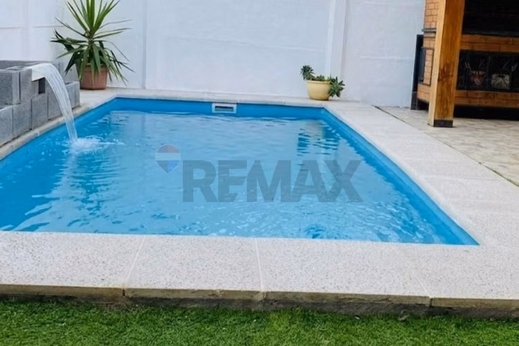 Casa con piscina, quincho y ac en buin - Imagen 21