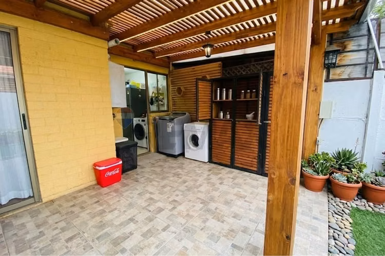 Casa con piscina, quincho y ac en buin - Imagen 23
