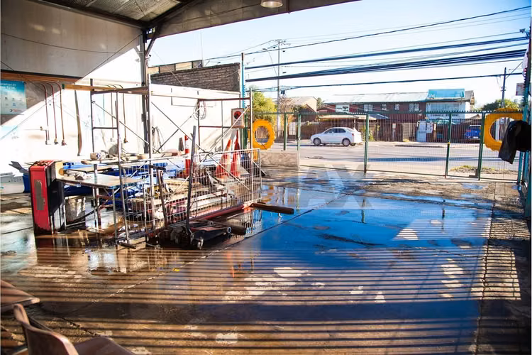 Propiedad comercial y residencial av. gabriela