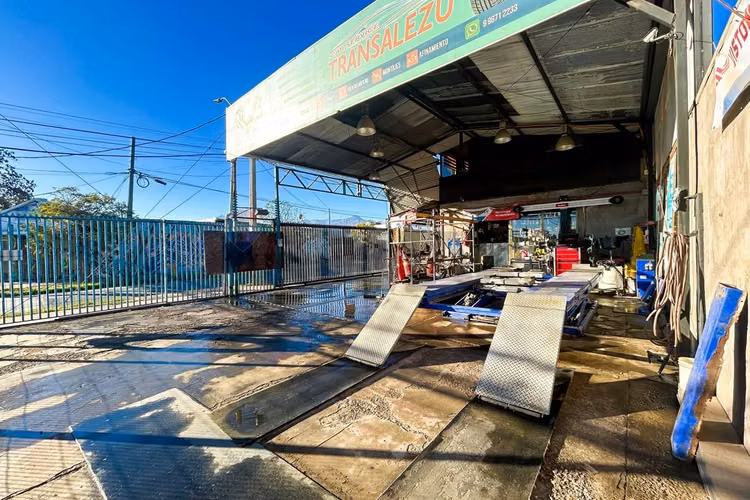 Propiedad comercial y residencial av. gabriela