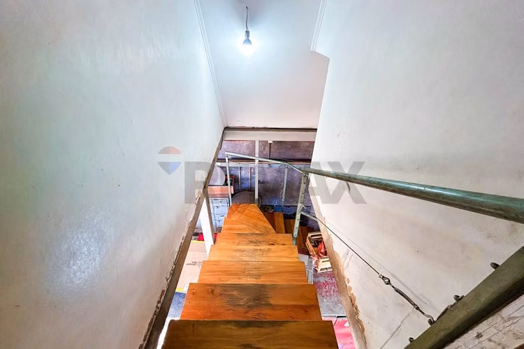 Propiedad comercial y residencial av. gabriela