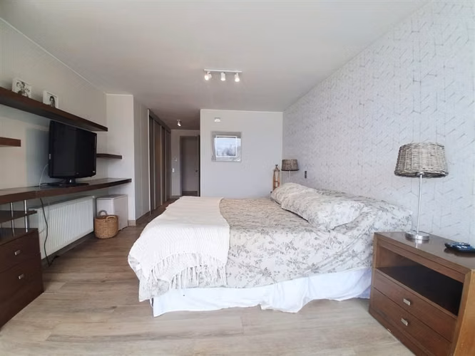 DEPARTAMENTO VENDE EXCLUSIVO DEPTO REMODELADO ORILLA DE MAR. 4D 4B 2E 1B. REÑACA - Imagen 15