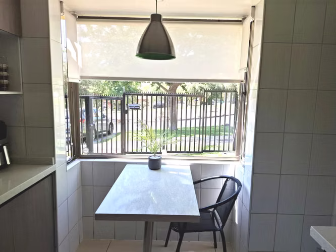 HERMOSA CASA AMPLIA , LUMINOSA CON TERRAZA Y PISCINA - Imagen 10