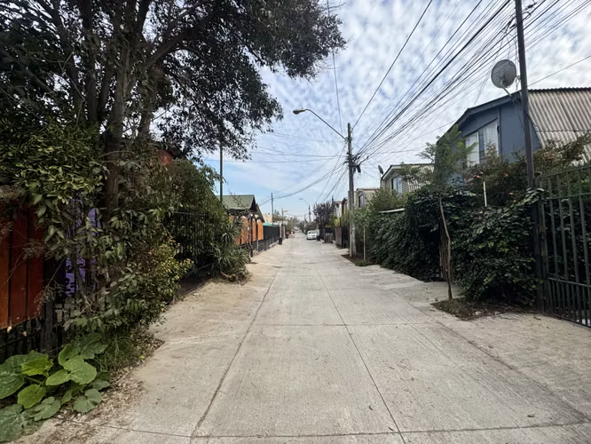 AGENDA TU VISITA-CASA DE 4D2B EN EXCELENTE SECTOR DE MAIPÚ - Imagen 25