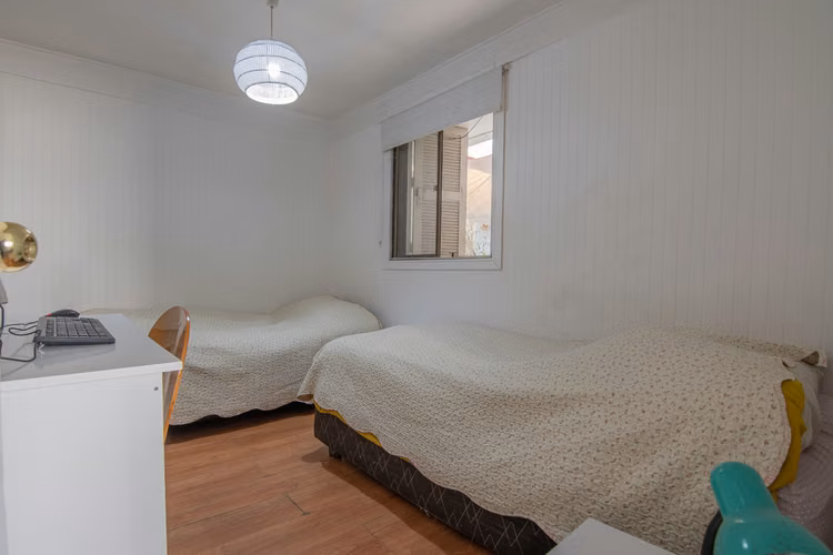 CASA EN VENTA EN LAS CONDES  JARDINES, PRIVACIDAD Y GRAN PO