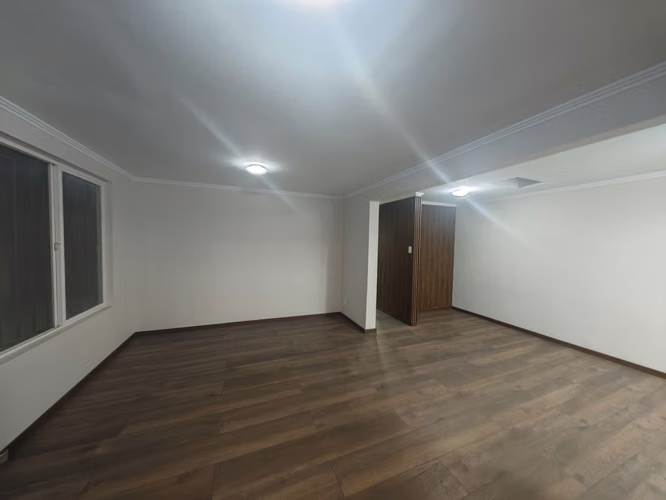 CASA REMODELADA TOTALMENTE 5 DOR 3 BAÑOS ESTACIONAMIENTOS - Imagen 12
